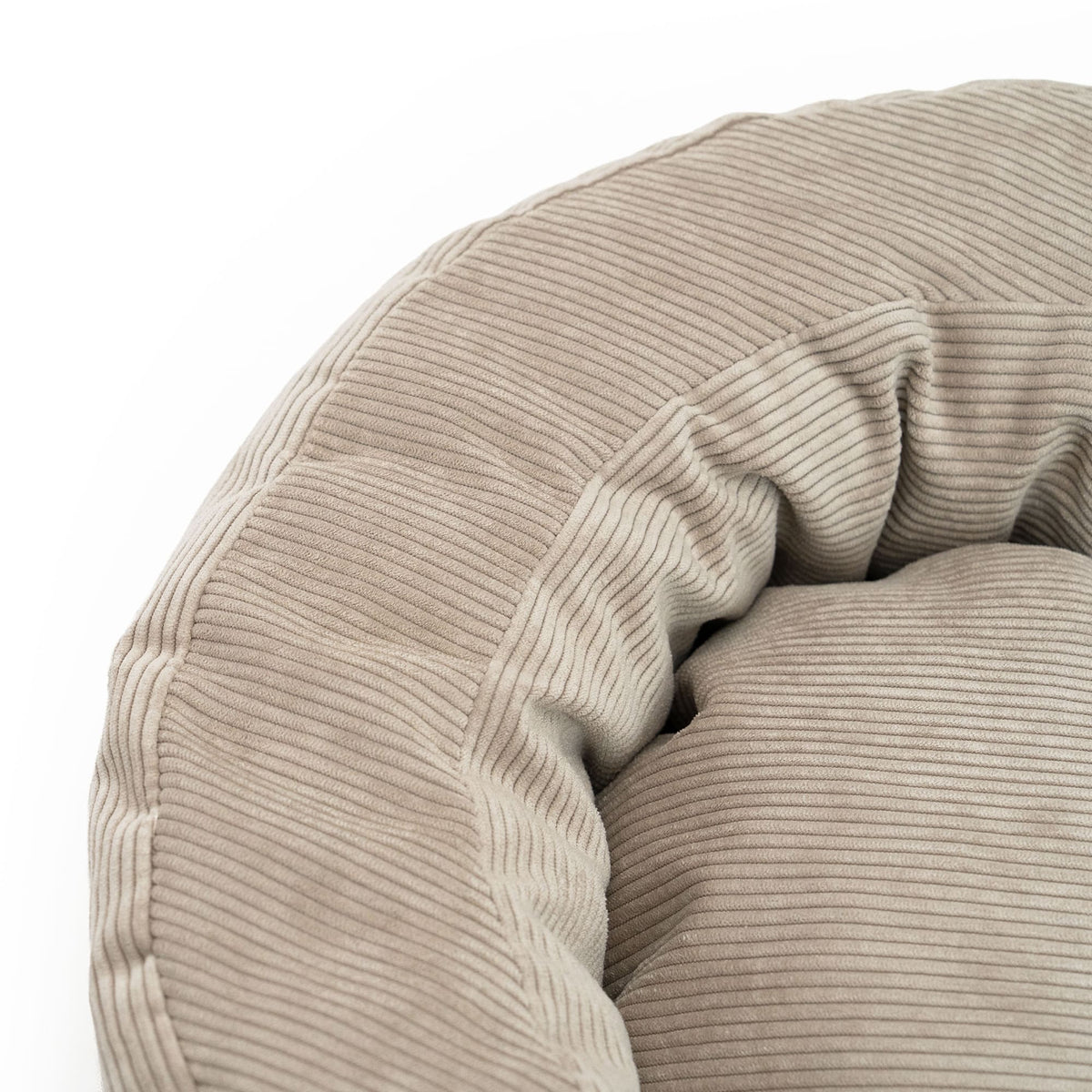 NEST Katzenbett in Sand, Detailaufnahme der weichen Cordstoff-Struktur