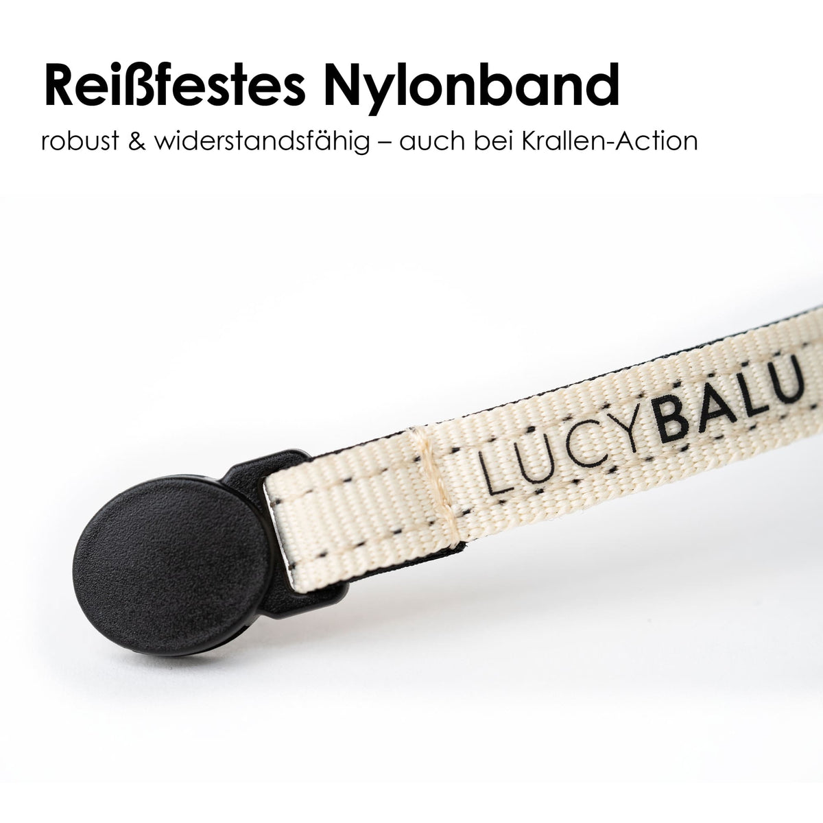 Vista dettagliata: cinturino in nylon resistente allo strappo con logo LucyBalu – durevole e a prova di artigli.