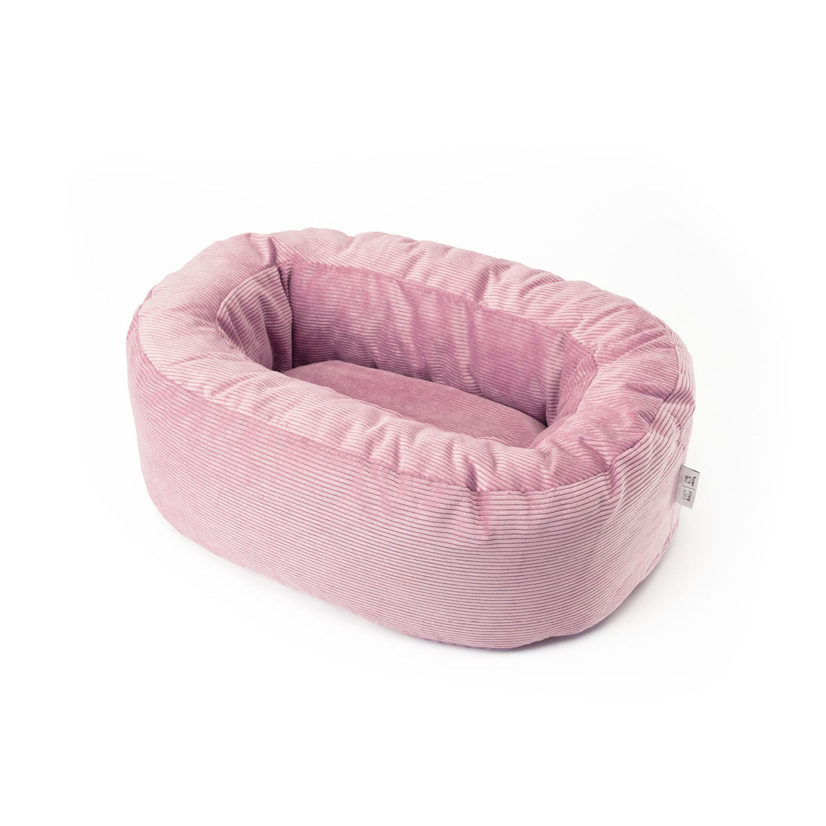 Leeres rosa DINGHY Katzenbett Hello Kitty Edition aus Cord freigestellt