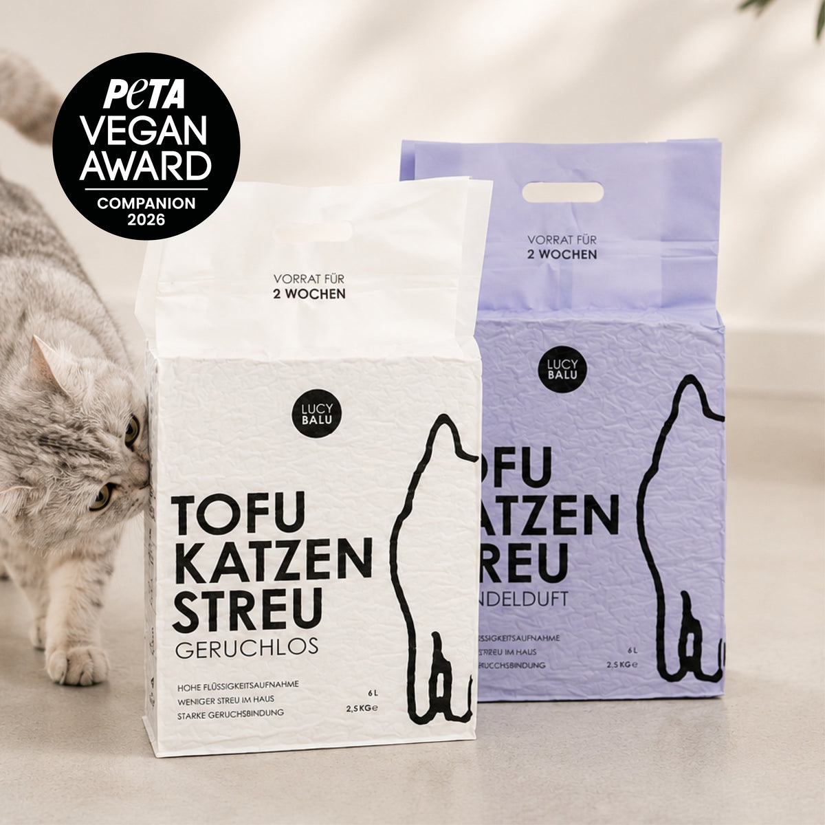 Zwei Beutel TOFU Katzenstreu nebeneinander – Varianten Geruchlos und Lavendel