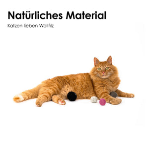 Katze mit JOY BAG Filzbällen aus natürlichem Wollfilz
