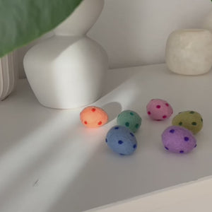 RAINBOW EGGS Katzenbälle