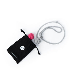 Set di giochi da lancio KNOT BALLS in rosa e grigio con sacchetto portaoggetti LucyBalu nero