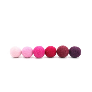 Palline di feltro MAGIC MAGENTA in sei tonalità rosa e viola